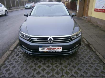Volkswagen - Passat