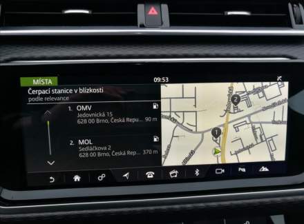 Land Rover - Range Rover Velar