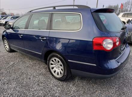 Volkswagen - Passat