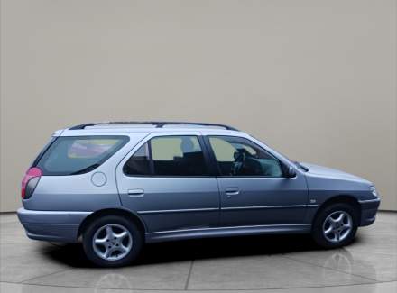 Peugeot - 306