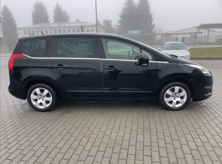 Peugeot - 5008