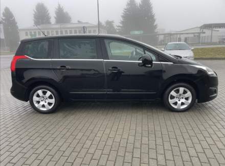 Peugeot - 5008