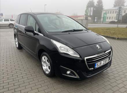 Peugeot - 5008