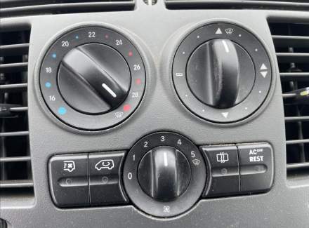 Mercedes-Benz - Vito