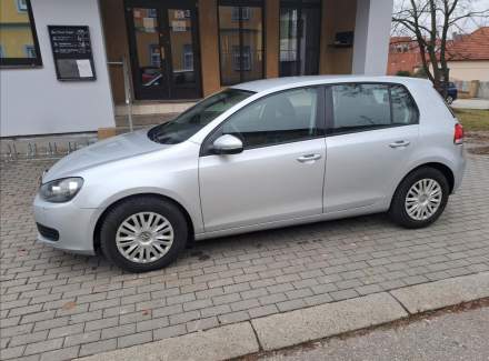 Volkswagen - Golf