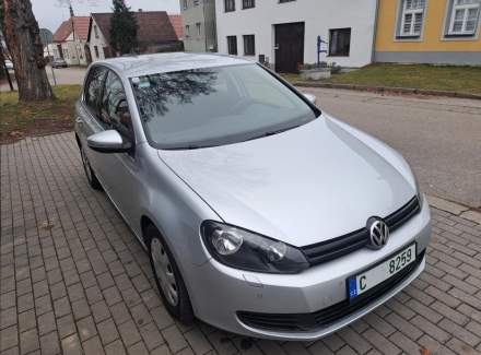 Volkswagen - Golf