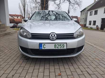 Volkswagen - Golf