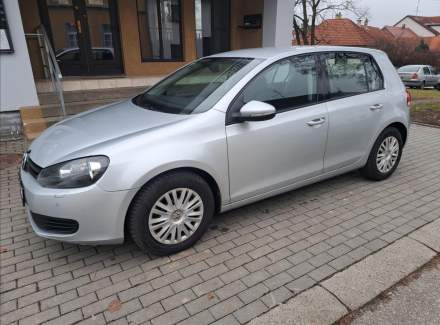 Volkswagen - Golf