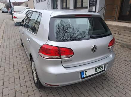 Volkswagen - Golf