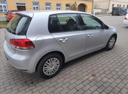 Volkswagen - Golf