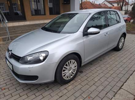 Volkswagen - Golf