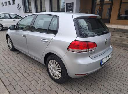 Volkswagen - Golf