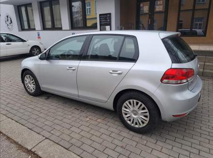 Volkswagen - Golf