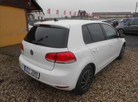 Volkswagen - Golf