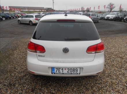 Volkswagen - Golf