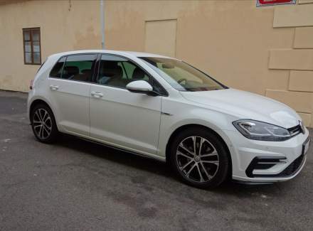 Volkswagen - Golf