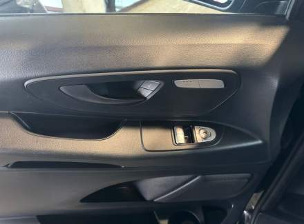 Mercedes-Benz - Vito