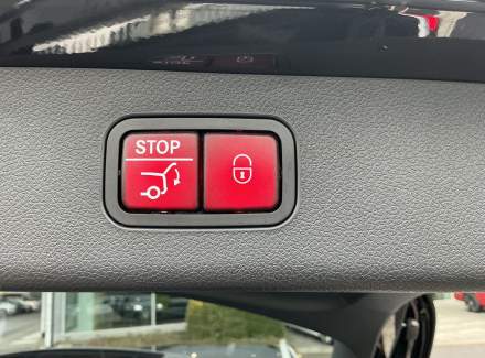 Mercedes-Benz - E-class