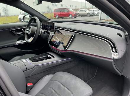 Mercedes-Benz - E-class