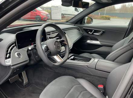 Mercedes-Benz - E-class