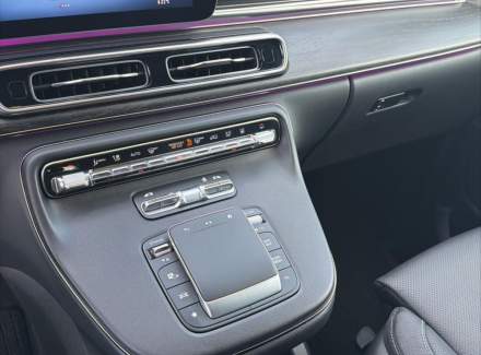 Mercedes-Benz - V-class