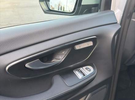 Mercedes-Benz - V-class