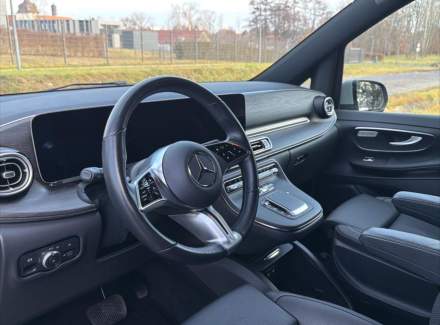 Mercedes-Benz - V-class