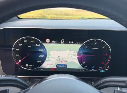 Mercedes-Benz - V-class