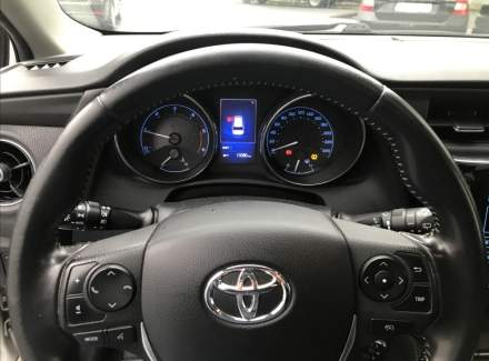 Toyota - Auris