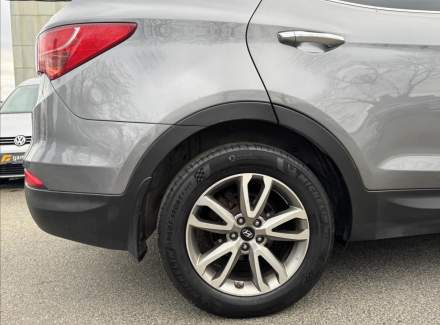 Hyundai - Santa FE