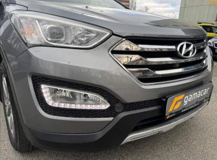 Hyundai - Santa FE