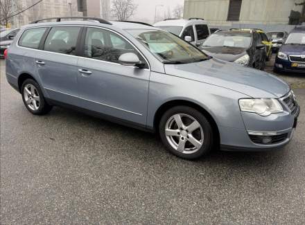 Volkswagen - Passat