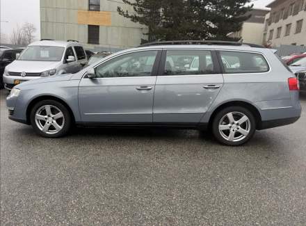 Volkswagen - Passat
