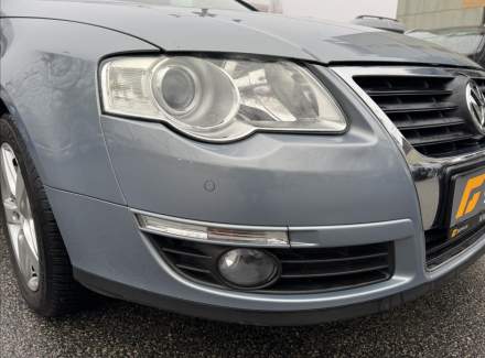 Volkswagen - Passat
