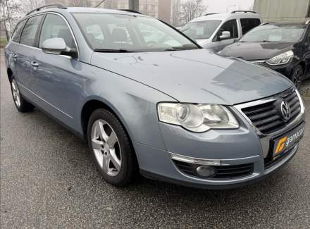 Volkswagen - Passat