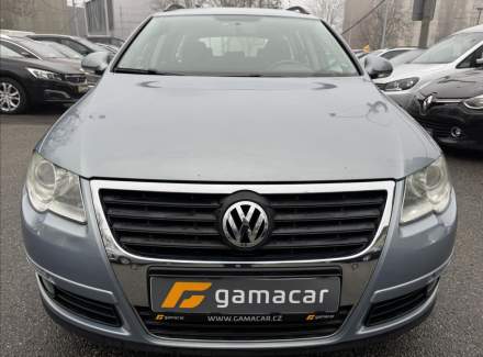 Volkswagen - Passat