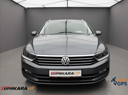 Volkswagen - Passat