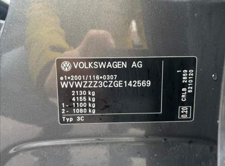 Volkswagen - Passat