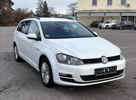 Volkswagen - Golf