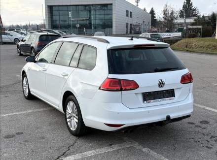 Volkswagen - Golf