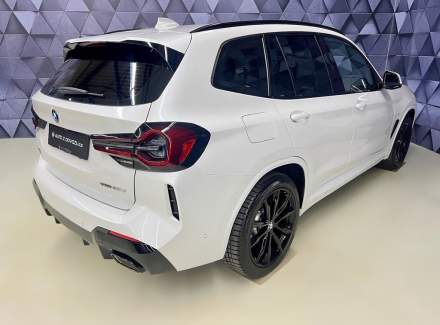 BMW - X3