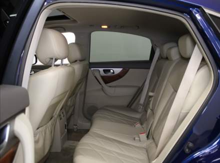Infiniti - QX70