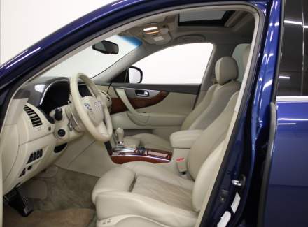 Infiniti - QX70
