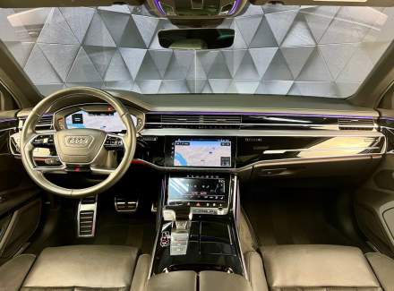 Audi - S8