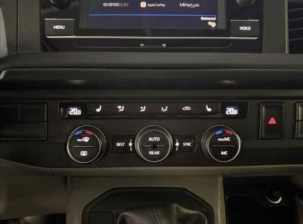 Volkswagen - Caravelle