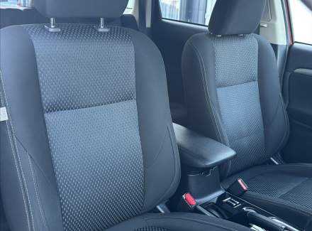 Mitsubishi - Outlander