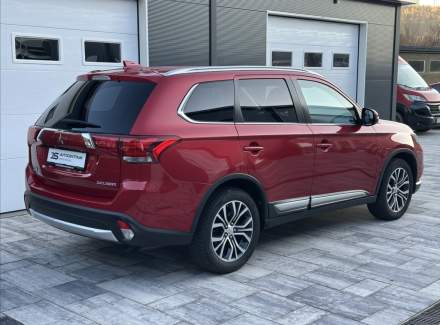 Mitsubishi - Outlander