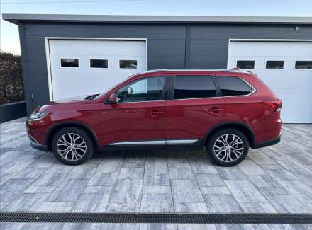 Mitsubishi - Outlander