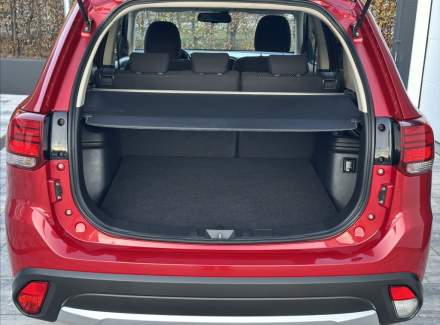 Mitsubishi - Outlander