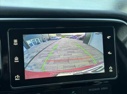 Mitsubishi - Outlander